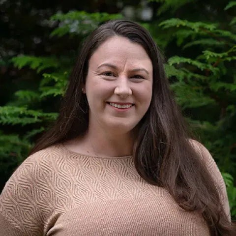 Headshot of Laura Noyes